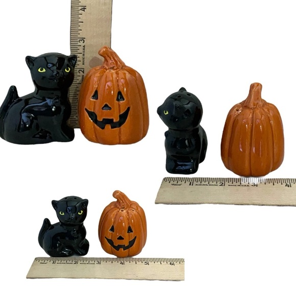 Salt Pepper Shakers Cat Harvest Pumpkin Halloween Ceramic Whimsical 2 Piece Set - Picture 5 of 16